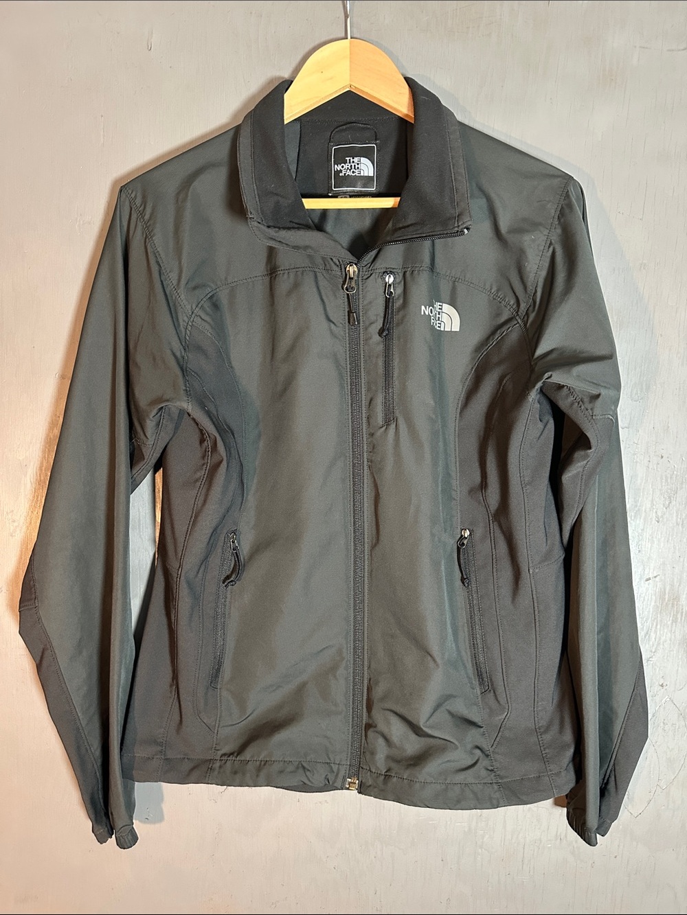 The North Face Women's Charcoal Gray Softshell Utility Jacket